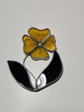 Yellow Glass Flower Suncatcher with Green Leaves